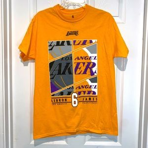NBA Lebron James Lakers tshirt. Size M